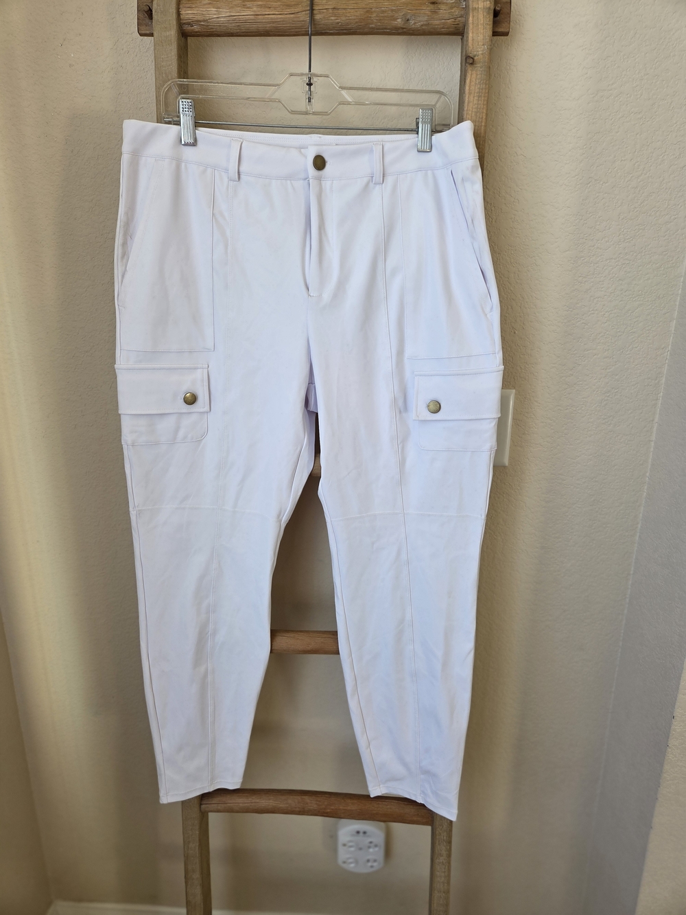 Halara DayStretch High Waisted Skinny Cargo Pants